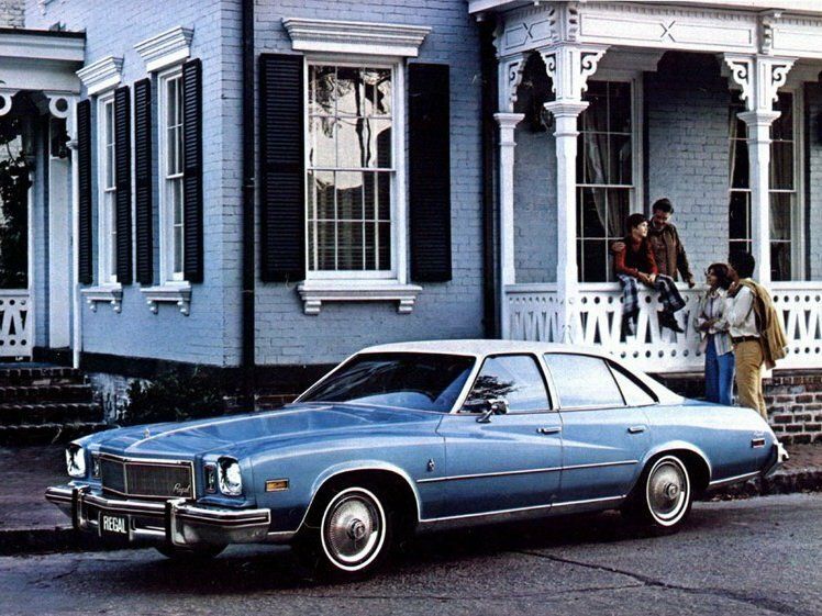 Buick Regal I, Седан — вид спереди слева