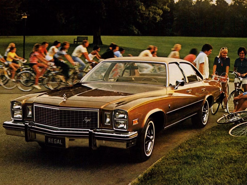 Buick Regal I, Седан — вид спереди справа