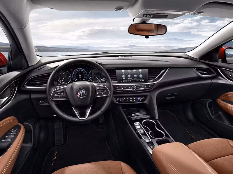 Buick Regal VI Рестайлинг 1, Седан — место водителя