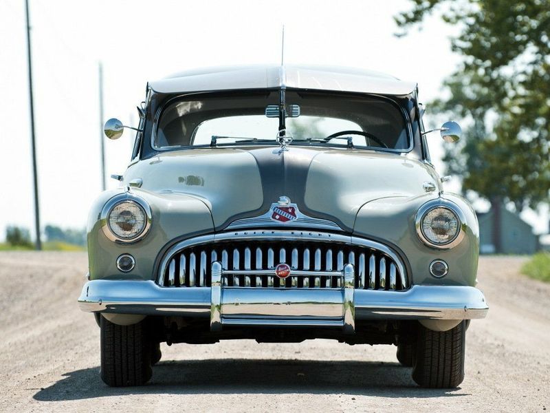 Buick Roadmaster رابعاً، سيدان — منظر أمامي