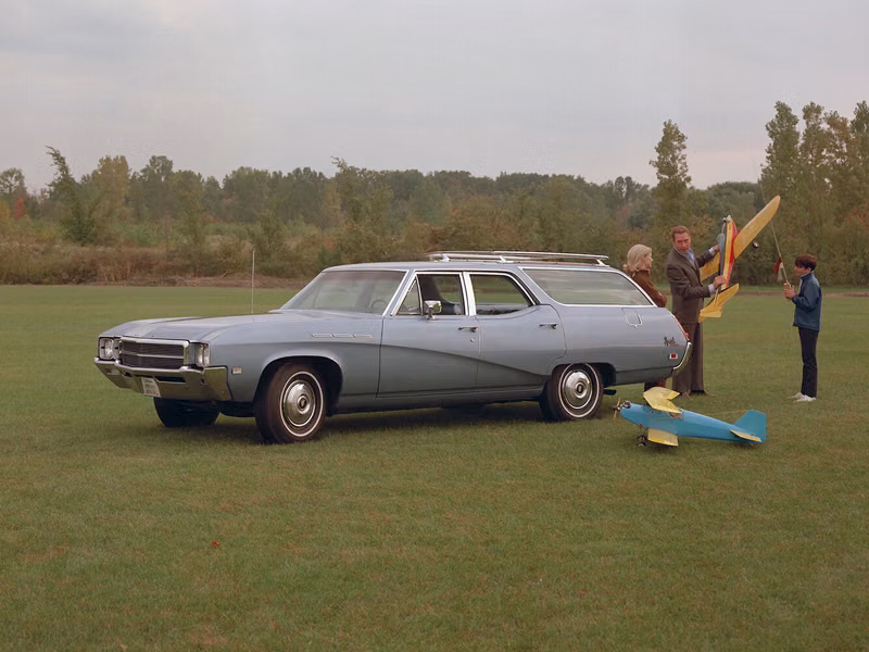 Buick Special V, Универсал 5 дв. — вид слева