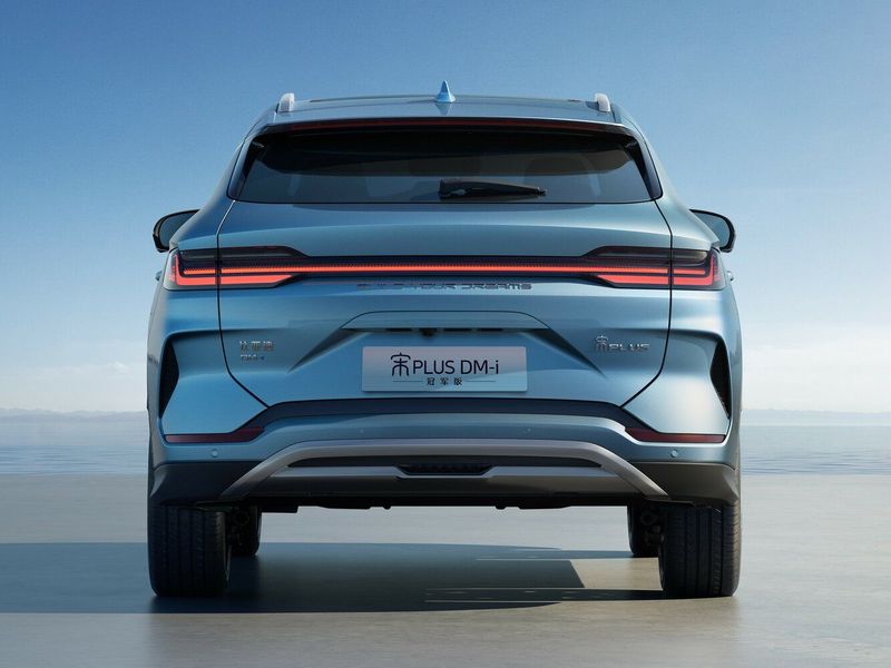BYD Song Plus أنا فيس ليفت، دفع رباعي 5 أبواب Dm-I — منظر خلفي
