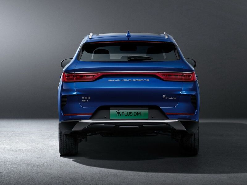 BYD Song Plus I، دفع رباعي 5 أبواب DM — منظر خلفي