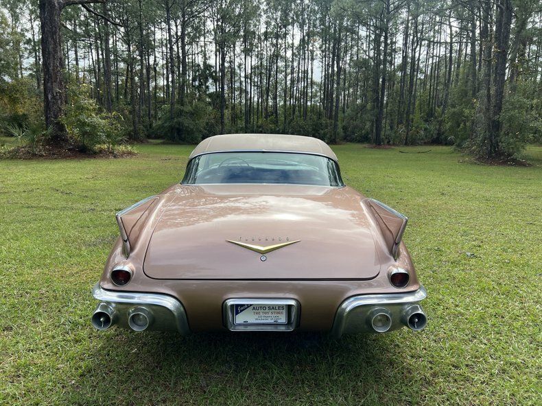 Cadillac Eldorado III, Купе-Хардтоп Seville — вид сзади