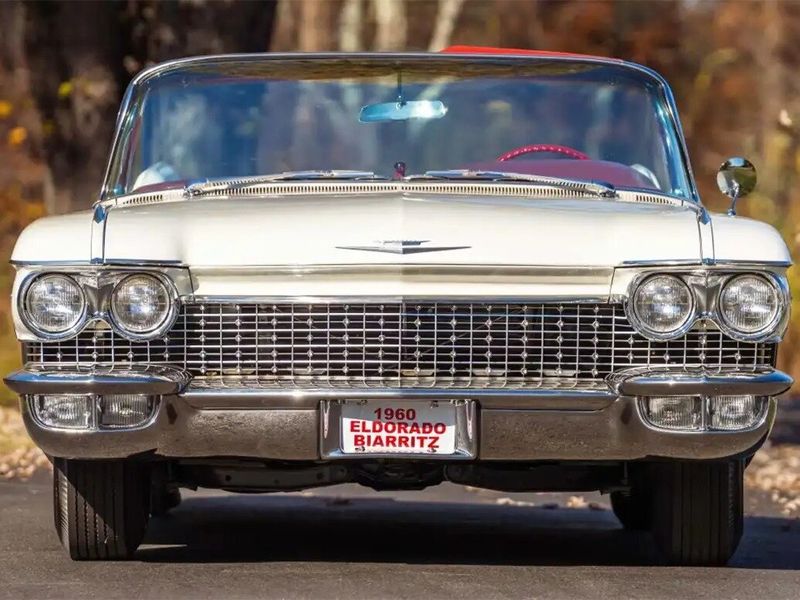 Cadillac Eldorado IV Рестайлинг, Кабриолет Biarritz — вид спереди