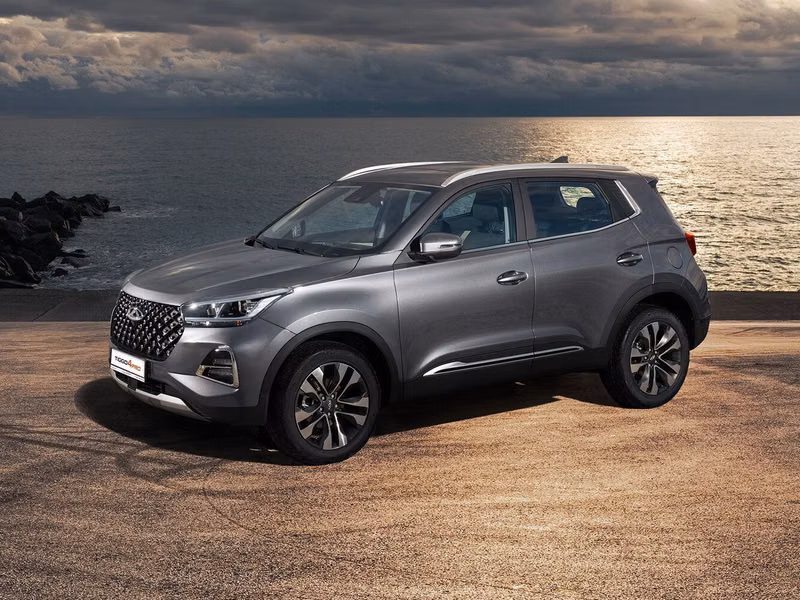 Chery Tiggo 4 Pro I Рестайлинг, Внедорожник 5 дв. — вид спереди в три четверти
