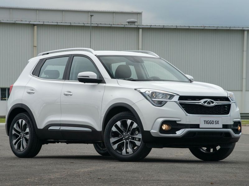 Chery Tiggo 5x I, Внедорожник 5 дв. — вид спереди в три четверти
