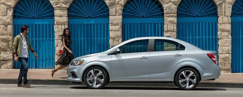 Chevrolet Aveo II Рестайлинг, Седан — вид слева