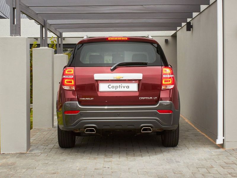 Chevrolet Captiva أنا فيس ليفت 3، دفع رباعي 5 أبواب — منظر خلفي