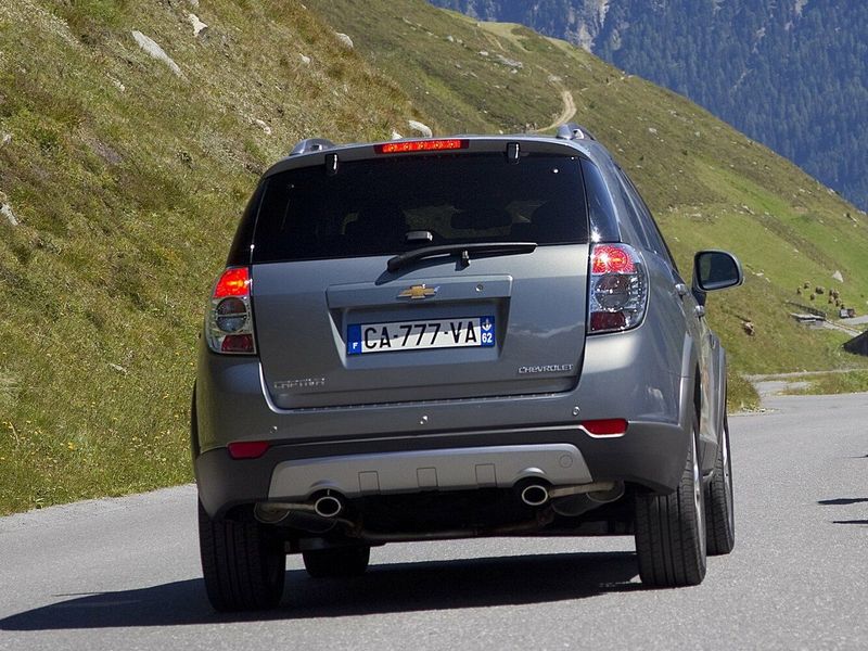 Chevrolet Captiva أنا فيس ليفت، دفع رباعي 5 أبواب — منظر خلفي