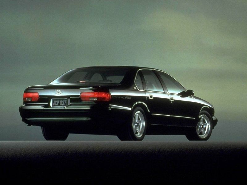 Chevrolet Impala VII, Седан — вид сзади справа