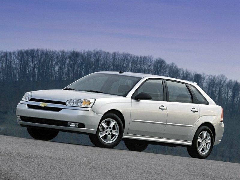 Chevrolet Malibu VI Рестайлинг, Хэтчбек 5 дв. — вид спереди справа