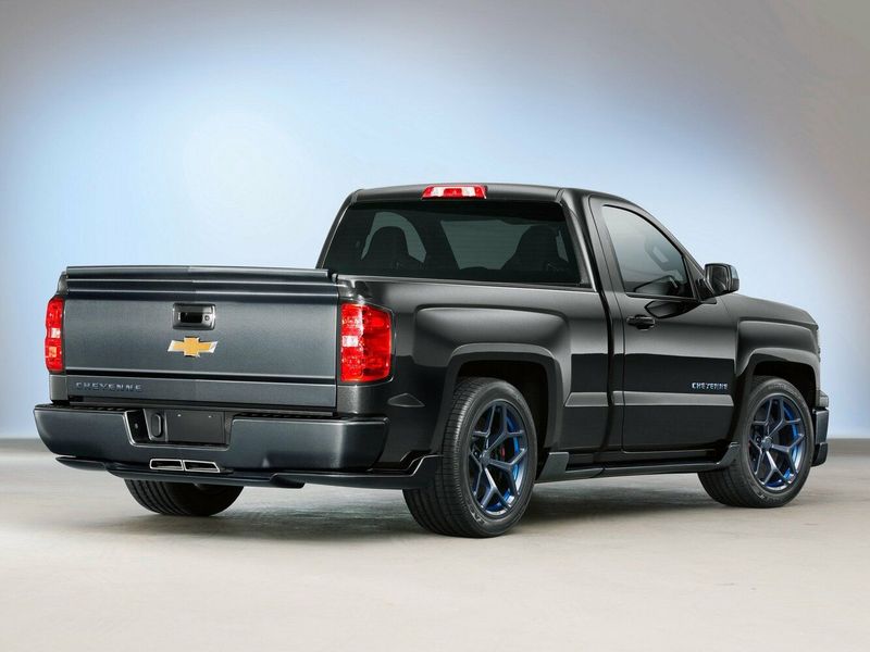 Chevrolet Silverado III (K2XX)، بيك أب بكابينة مفردة — منظر خلفي أيمن
