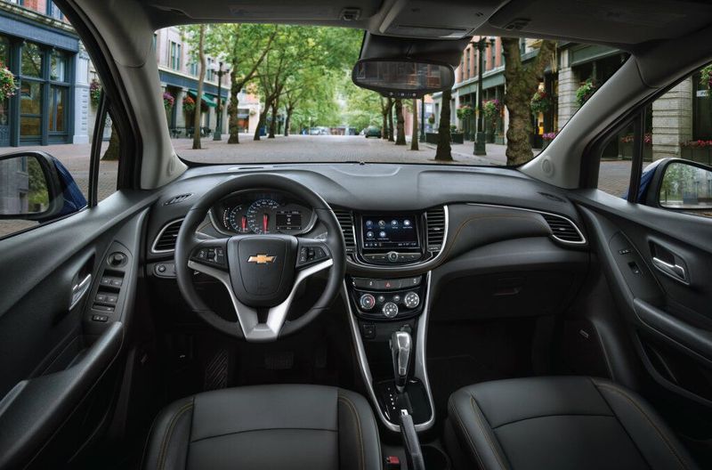 Chevrolet Trax أنا فيس ليفت، دفع رباعي 5 أبواب — لوحة القيادة