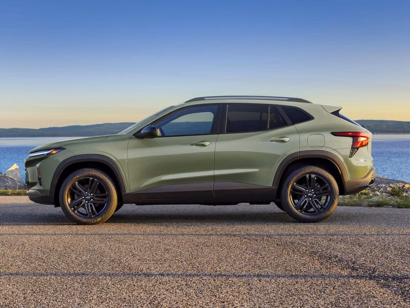 Chevrolet Trax II, Внедорожник 5 дв. — вид слева