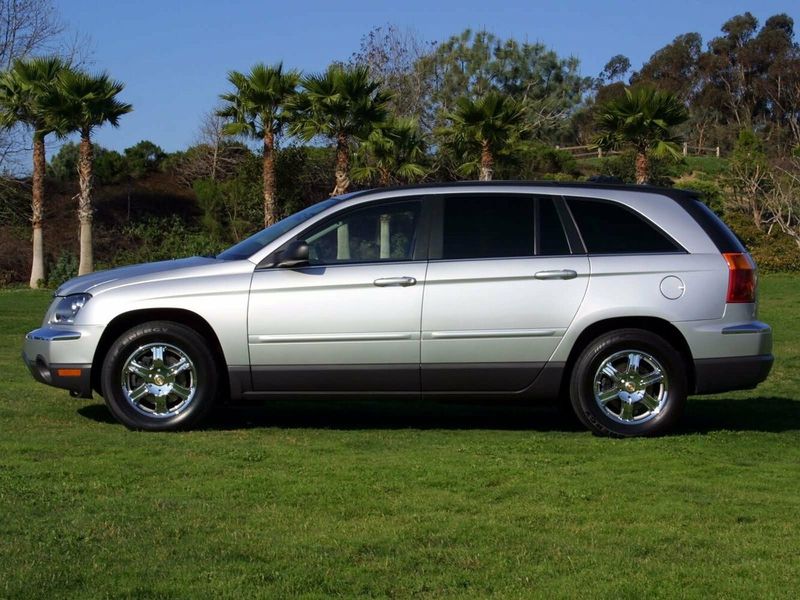 Chrysler Pacifica CS, Внедорожник 5 дв. — вид слева