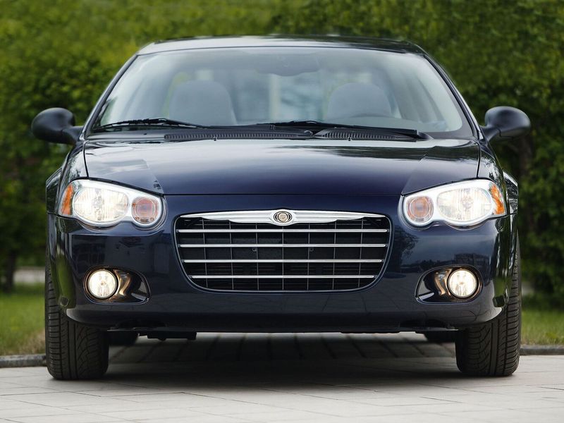 Chrysler Sebring فيس ليفت الثاني، سيدان — منظر أمامي