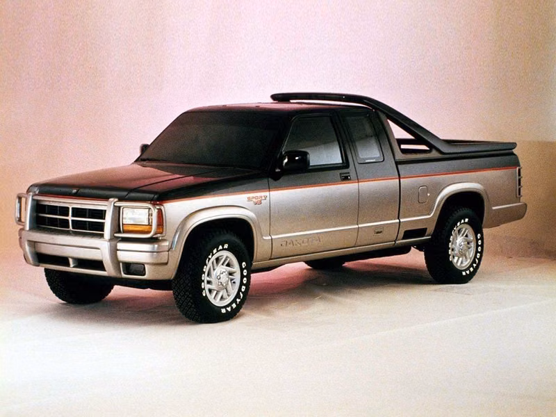 Dodge Dakota I، بيك أب بكابينة ونصف — منظر أمامي أيمن