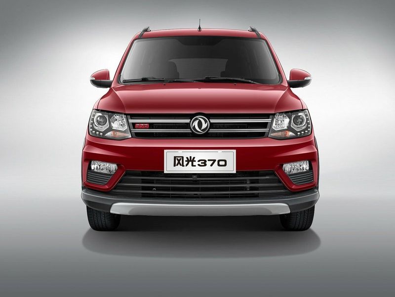 DongFeng 370 I، دفع رباعي 5 أبواب — منظر أمامي