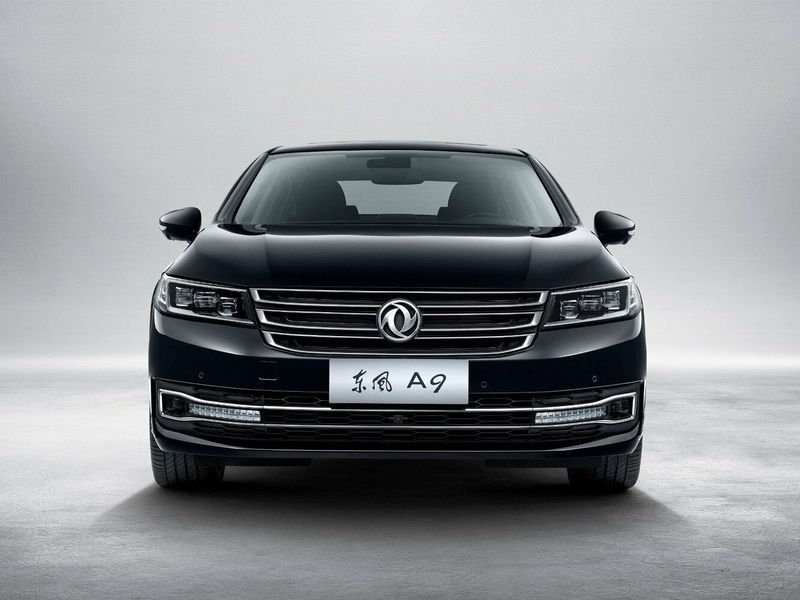 DongFeng A9 I, Седан — вид спереди