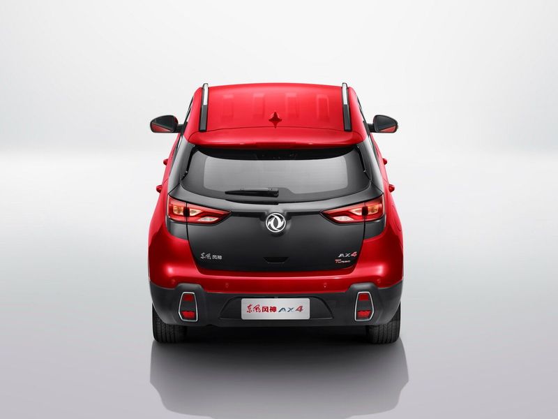 DongFeng AX4, Внедорожник 5 дв. — вид сзади