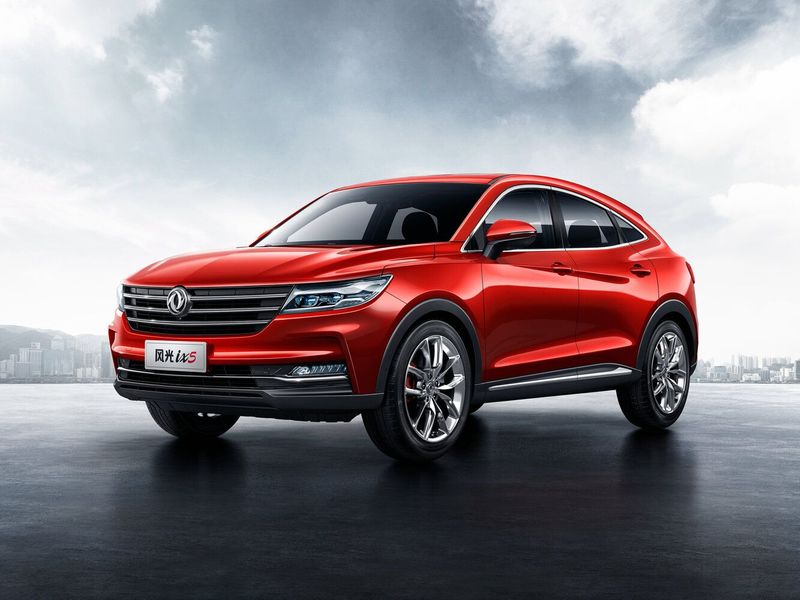 DongFeng Fengon iX5, Внедорожник 5 дв. — вид спереди в три четверти