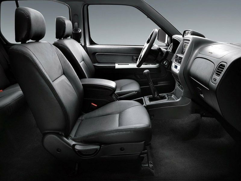 DongFeng Oting, Внедорожник 5 дв. — место водителя