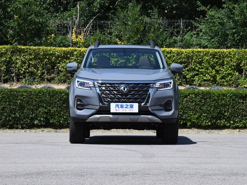 DongFeng Rich 7, Пикап двойная кабина — вид спереди