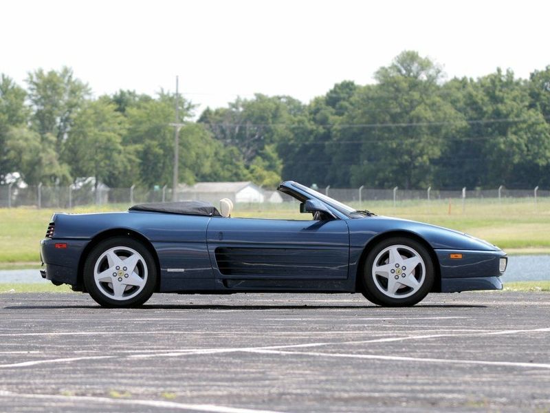 Ferrari 348, Родстер — вид справа