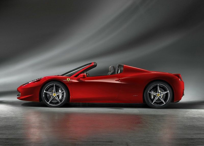 Ferrari 458, Родстер — вид справа