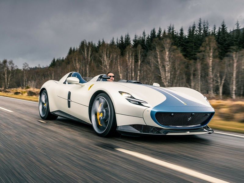 Ferrari Monza SP, Спидстер SP2 — вид спереди справа