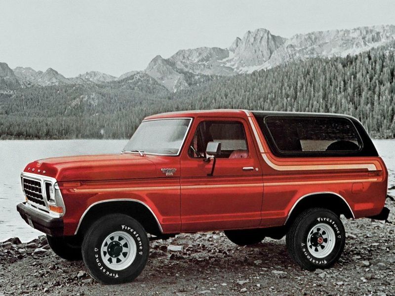 Ford Bronco II, Внедорожник 3 дв. — вид спереди слева