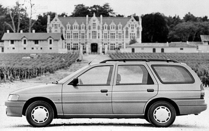 Ford Escort V, Универсал 5 дв. — вид слева