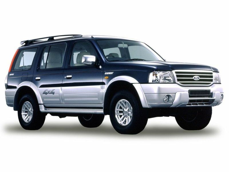 Ford Everest I, Внедорожник 5 дв. — вид спереди справа