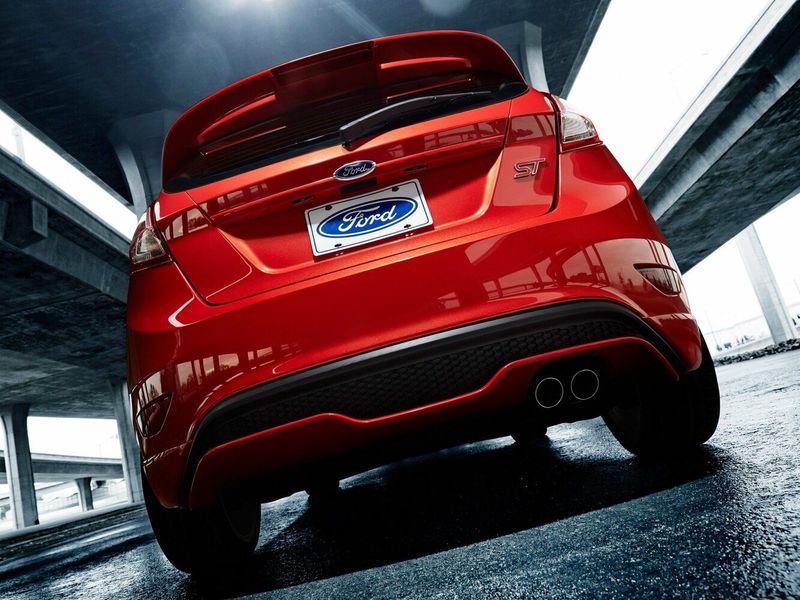 Ford Fiesta ST سادساً، هاتشباك 5 أبواب — منظر خلفي