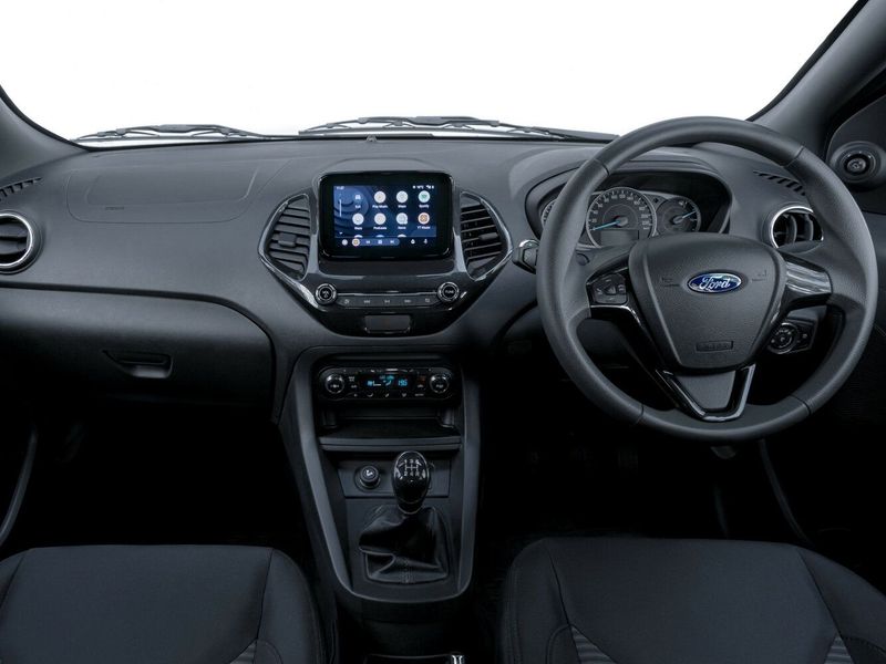 Ford Figo II Рестайлинг, Хэтчбек 5 дв. Freestyle — место водителя