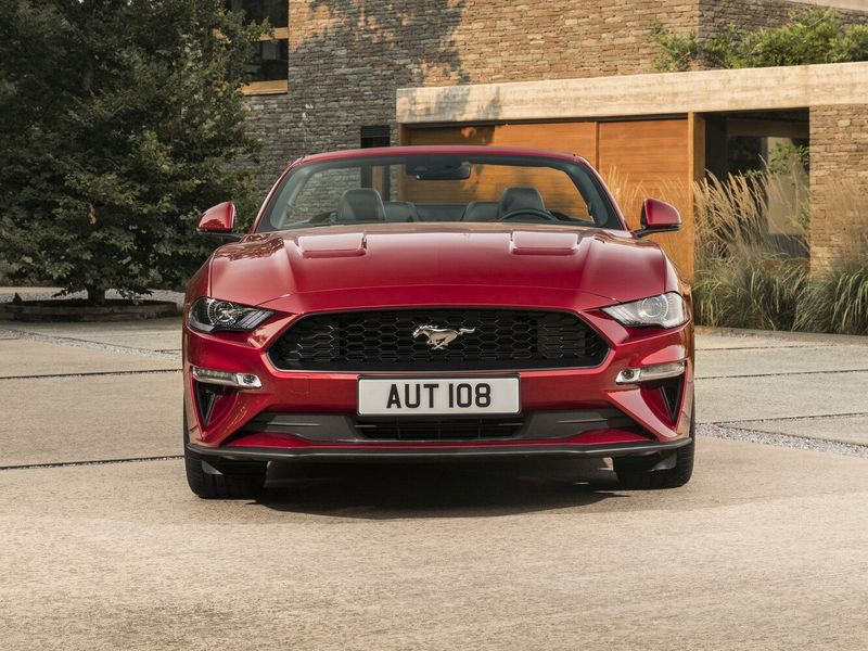 Ford Mustang فيس ليفت السادس، قابلة للتحويل — منظر أمامي