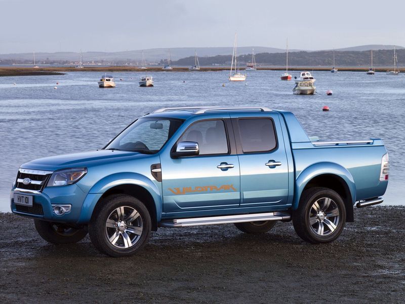 Ford Ranger فيس ليفت الثاني، بيك أب بكابينة مزدوجة Double Cab — منظر أمامي أيسر