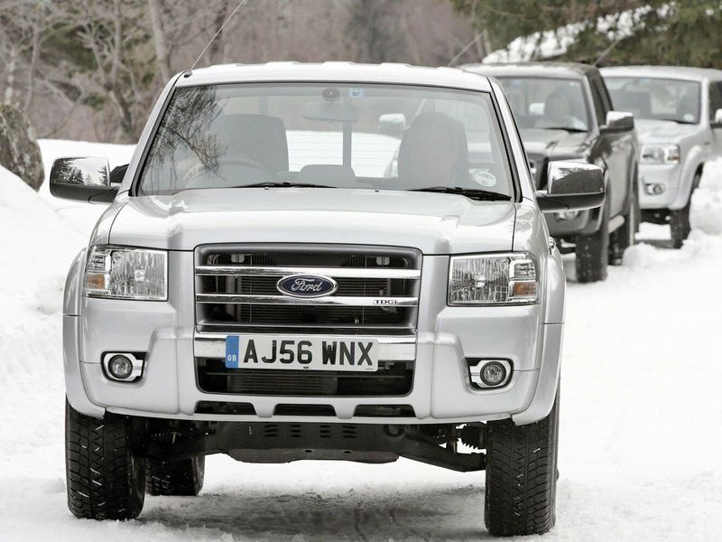 Ford Ranger ثانياً، بيك أب بكابينة مزدوجة — منظر أمامي