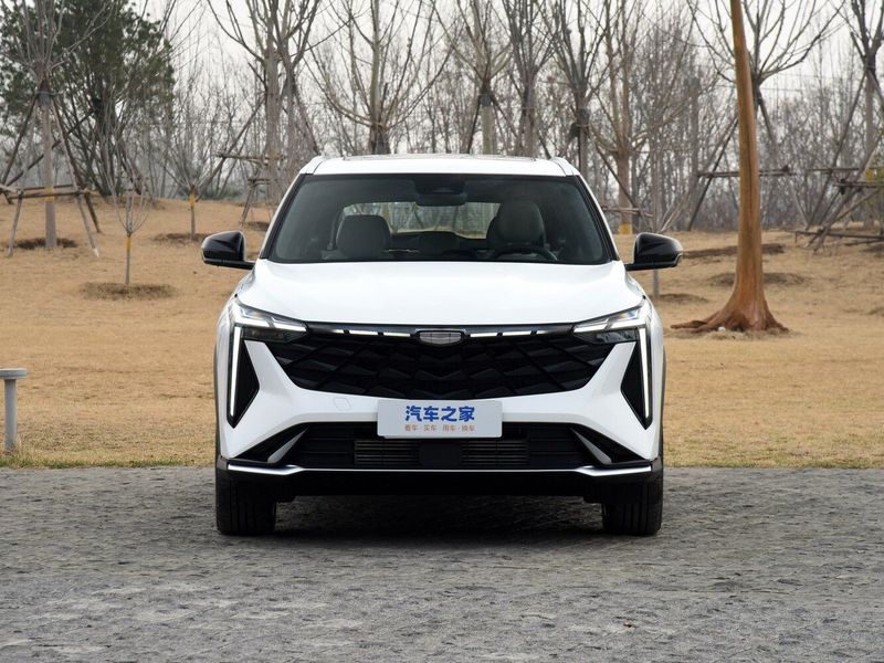 Geely Boyue Cool, Внедорожник 5 дв. — вид спереди