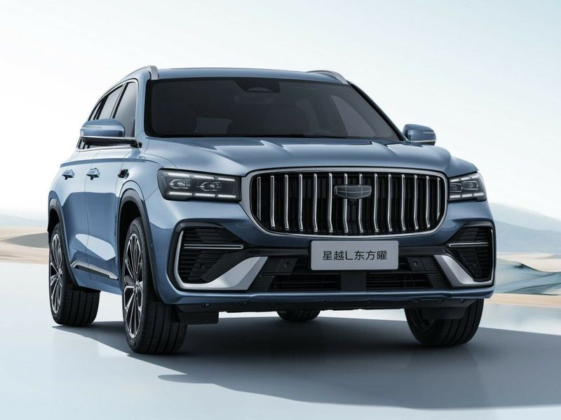 Geely Xingyue L I Рестайлинг 2, Внедорожник 5 дв. — вид спереди