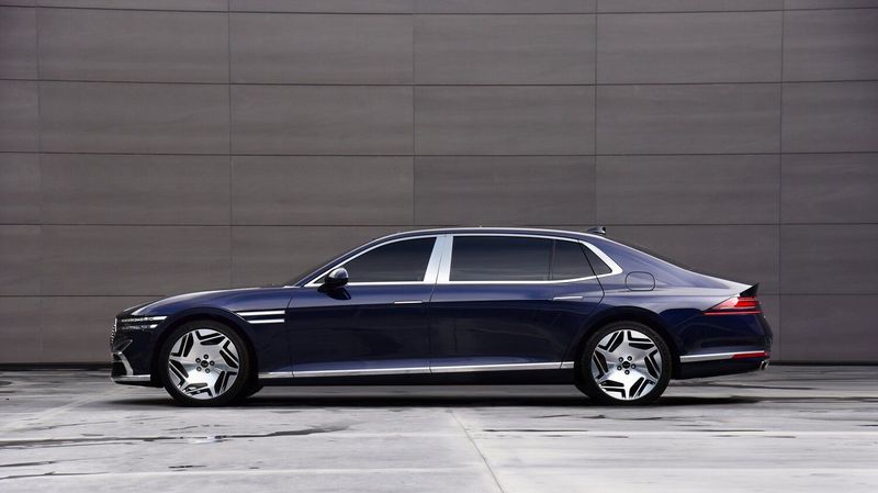 Genesis G90 II, Седан L — вид слева