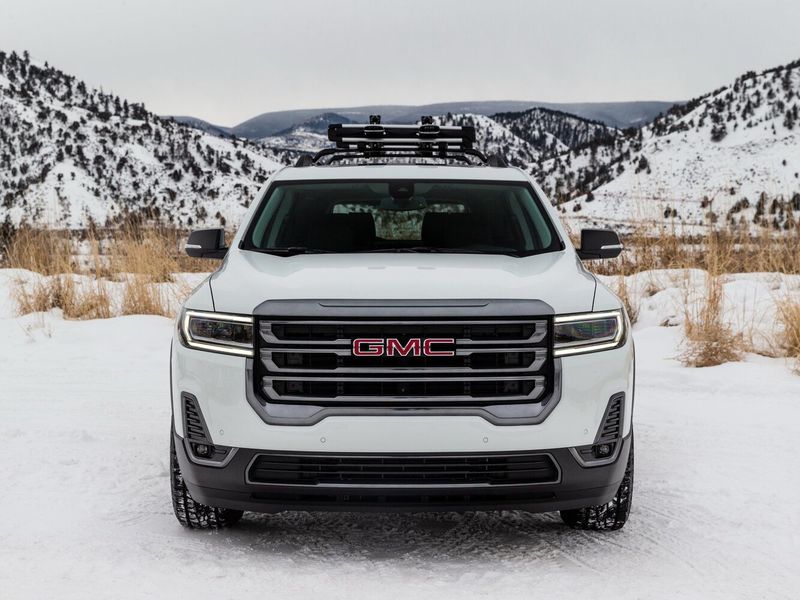 GMC Acadia II Рестайлинг, Внедорожник 5 дв. — вид спереди