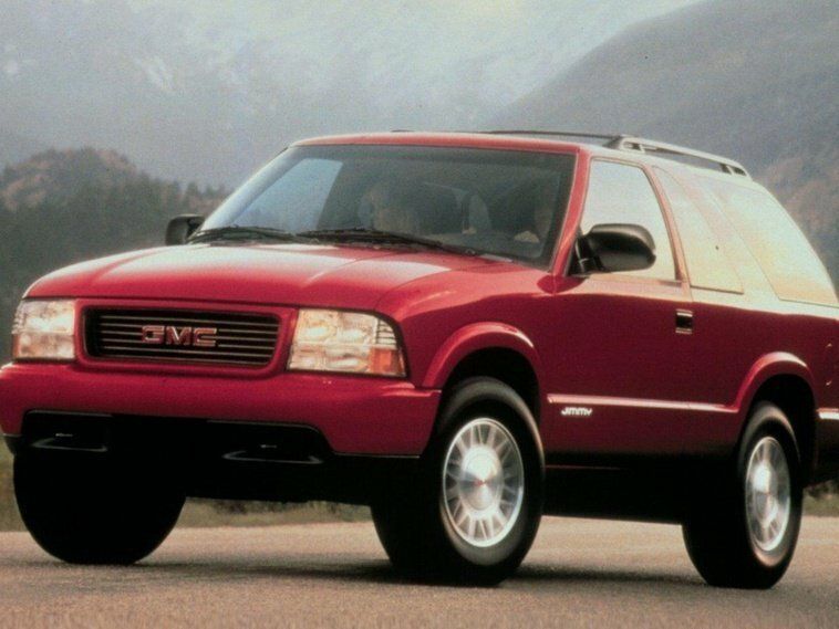 GMC Jimmy I, Внедорожник 3 дв. — вид спереди справа