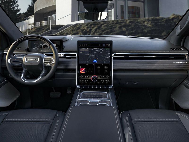 GMC Sierra فيس ليفت IV، بيك أب بكابينة مزدوجة EV — لوحة القيادة