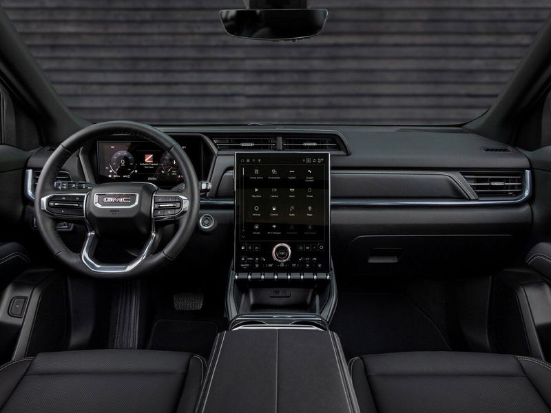 GMC Terrain ثالثاً، دفع رباعي 5 أبواب — لوحة القيادة