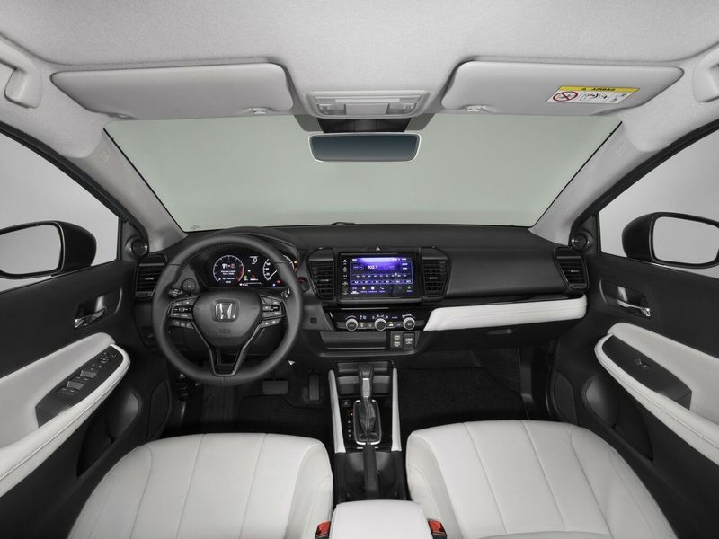 Honda City VII, Седан — передняя панель