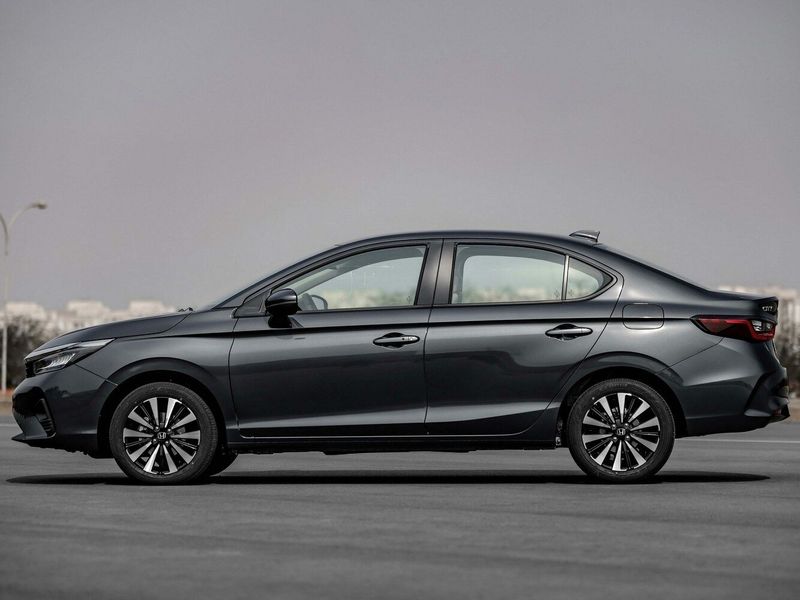 Honda City Vll Рестайлинг, Седан — вид справа