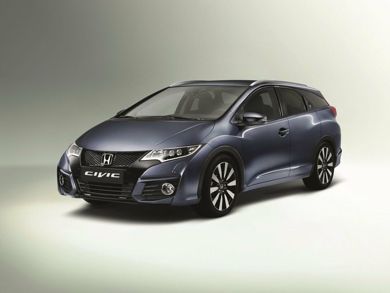 Honda Civic IX Рестайлинг, Универсал 5 дв. — вид спереди справа