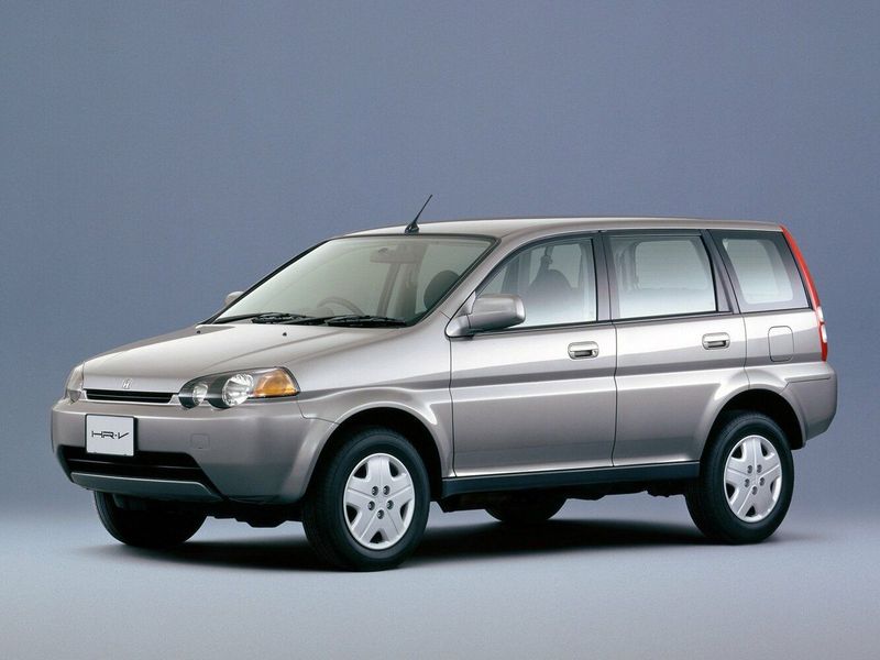 Honda HR-V I, Внедорожник 5 дв. — вид спереди слева